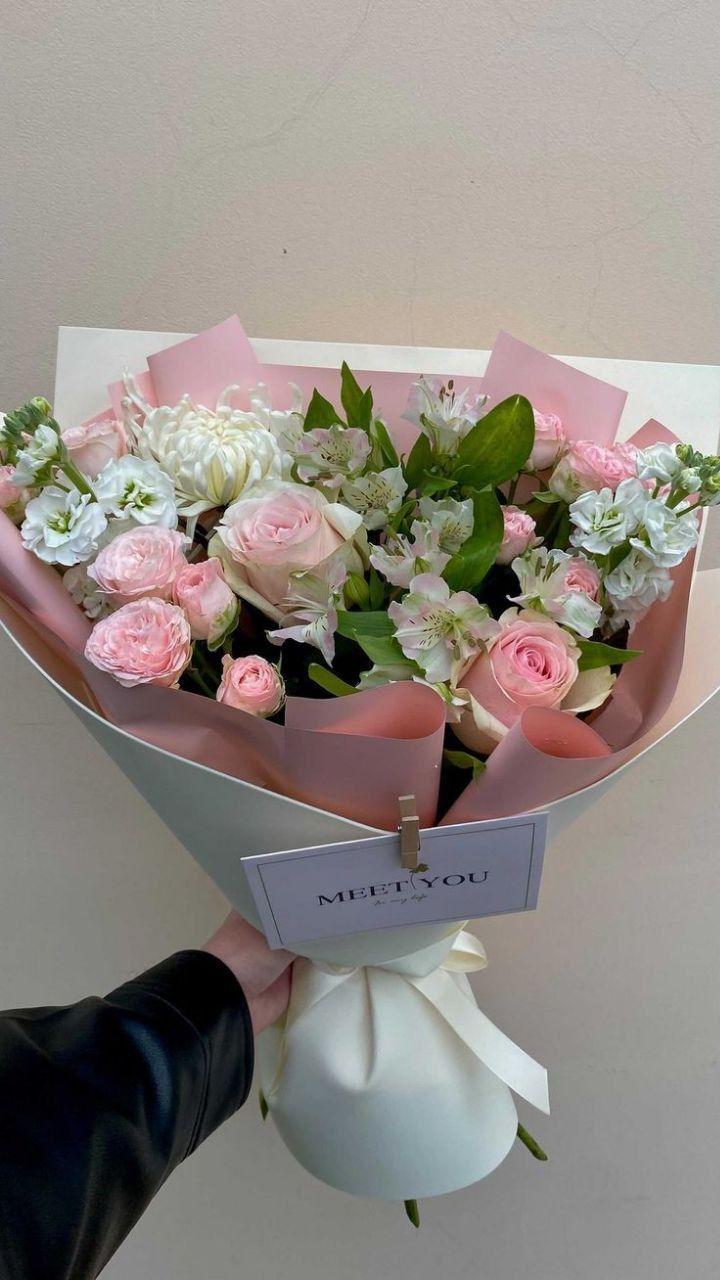 Celestial Harmony Elegant Flora Mix